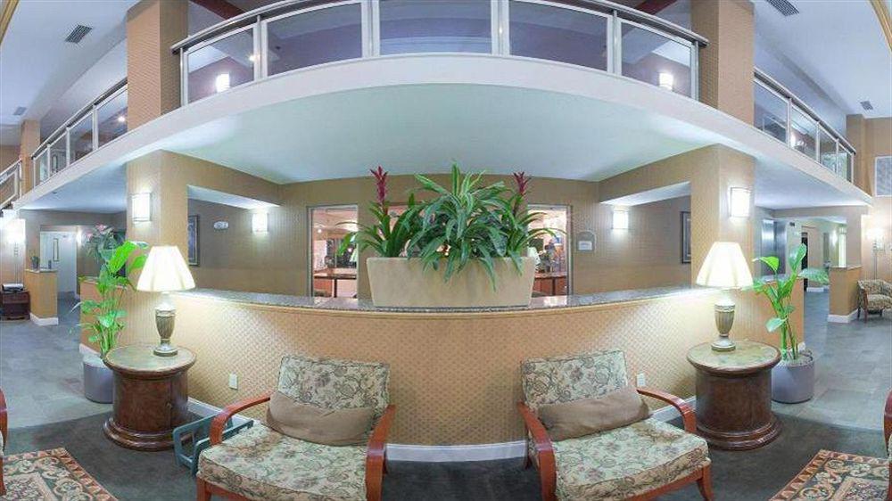 Holiday Inn Express Hotel & Suites Bradenton West By Ihg Exterior photo